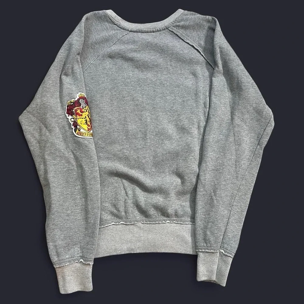 Harry Potter Gryffindor Gray Crewneck Sweater Size Small Spooky October